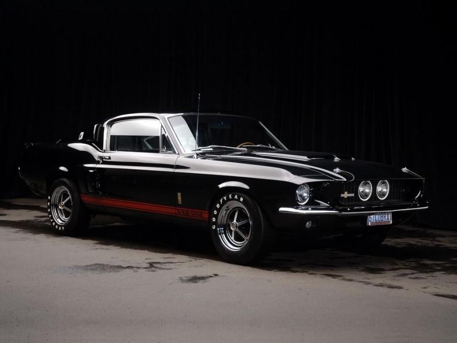  Shelby GT500 1967 года  (фото 1 из 24)